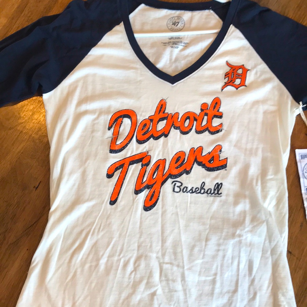 Detroit tigers shirt